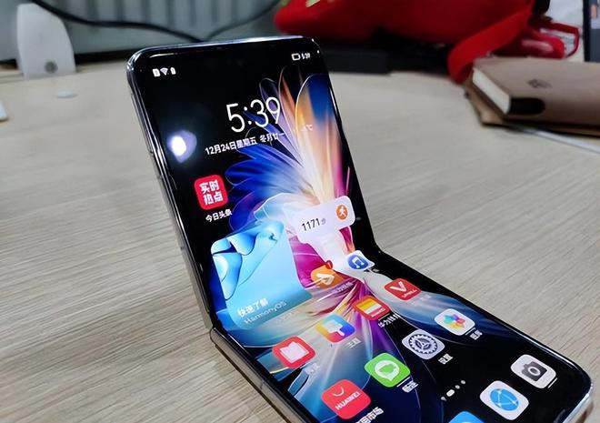 手機(jī)市場(chǎng)暴跌21.7%!iPhone銷量暴增227%:國(guó)產(chǎn)機(jī)最終被蘋果打敗